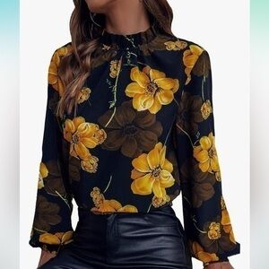 Floral print blouse